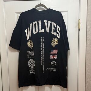 Wolves Black Graphic T-Shirt